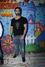 Ashmit Patel at Sara Khan Birthday Party in Mumbai on 6th Aug 2015